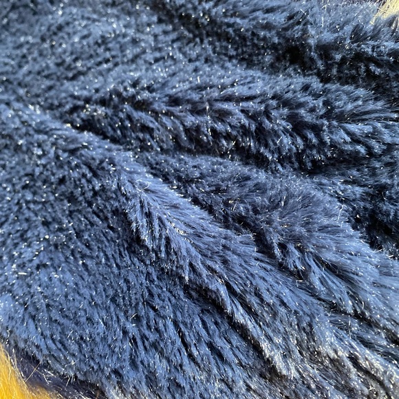 Heimish Scarf - Picture 3 of 6